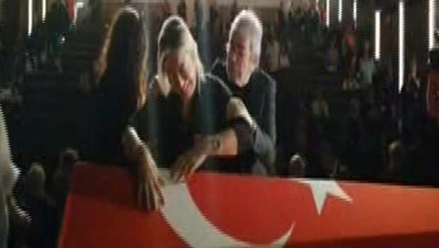 Son dakika: Tarık Ünlüoğlu son yolculuğuna uğurlanıyor