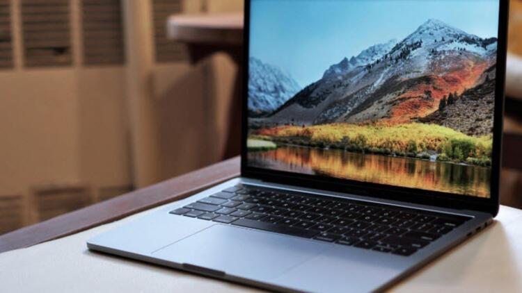 Apple bu kez 16 inç MacBook Pro ile geliyor