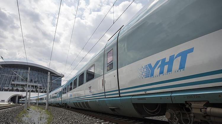 YHT istasyonları ve garlarda Turuncu Masa Hizmet Noktası uygulaması başlatıldı YHT istasyonları ve garlarda Turuncu Masa Hizmet Noktası uygulaması başlatıldı