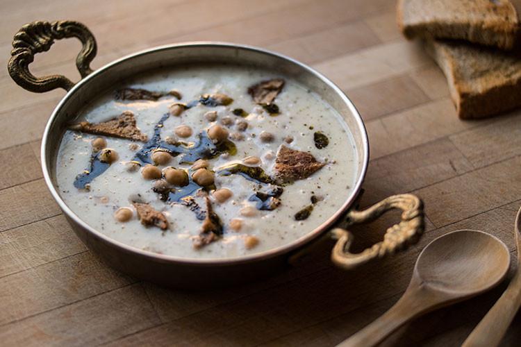 Yuvalama çorbası nasıl yapılır? Evde yuvalama çorbası yapımı için kolay