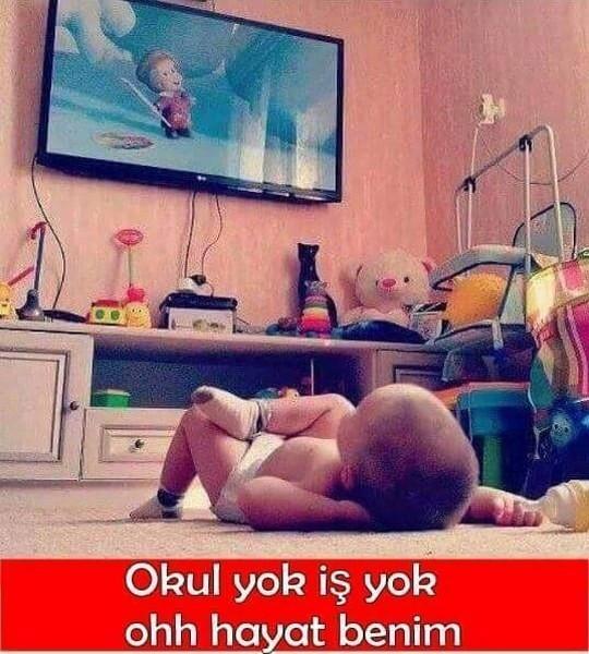 Gülmekten karnınız ağrıyacak! İşte, en komik bebek capsleri