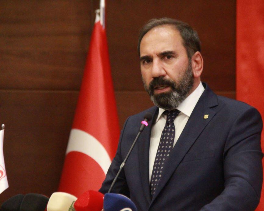 Sivasspor Başkanı Mecnun Otyakmaz'dan Mert Hakan ve Emre Kılınç açıklaması