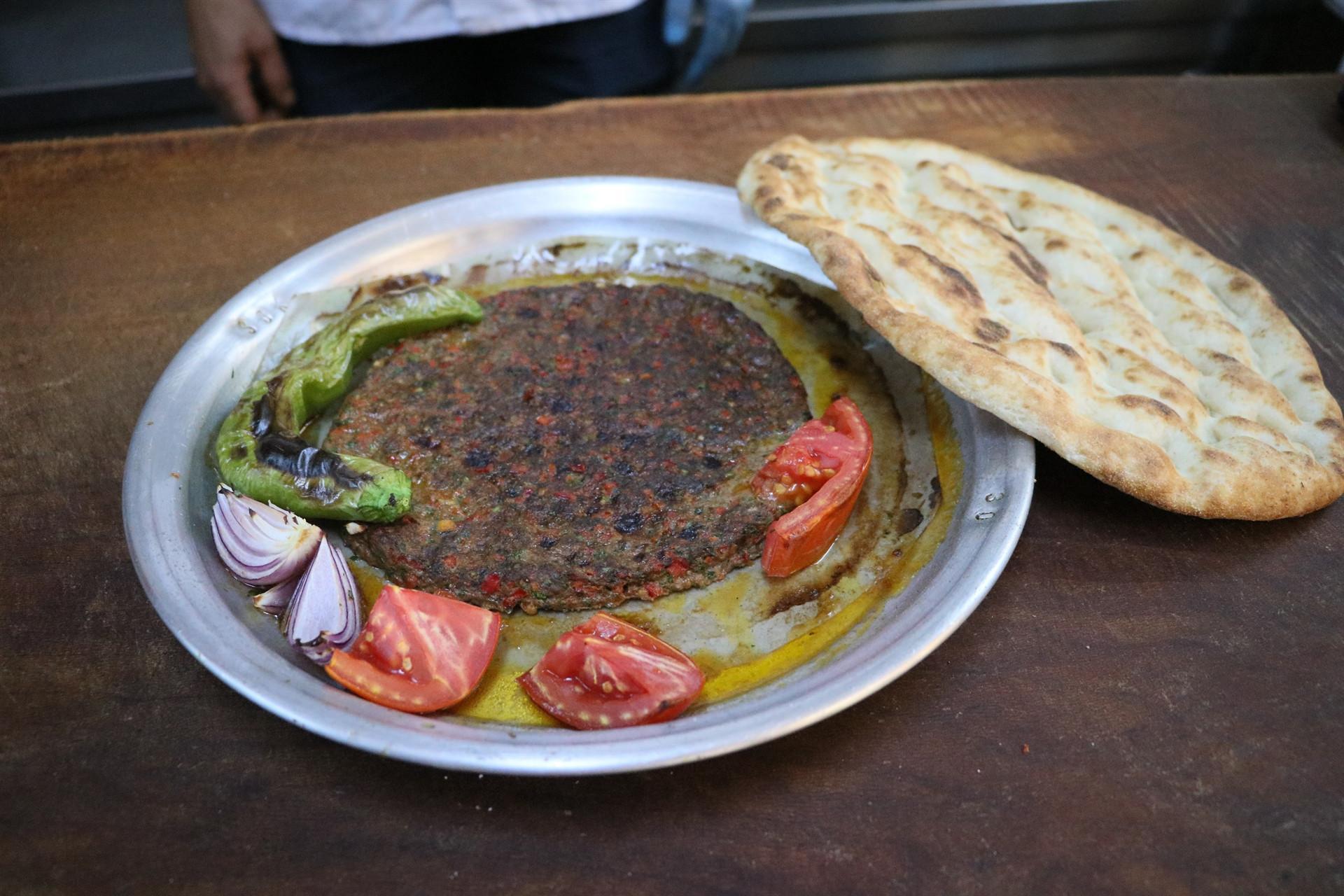 Hatay�ın benzersiz lezzeti kağıt kebabı da tescillendi