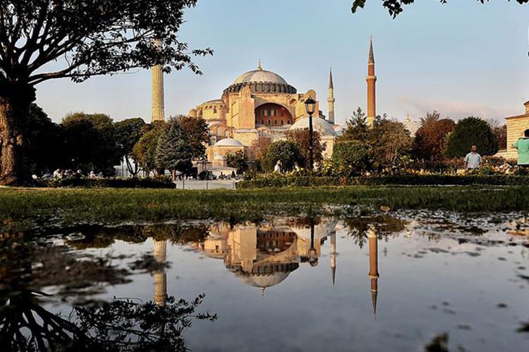 Ayasofya Müzesi Nerede? Ayasofya Müzesi Tarihçesi, Eserleri, Giriş Ayasofya Müzesi Nerede? Ayasofya Müzesi Tarihçesi, Eserleri, Giriş