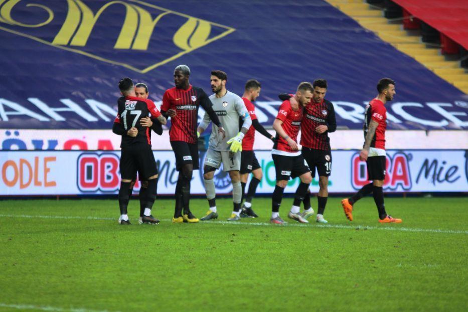 Gaziantep FK - Kayserispor Maçından Fotoğraflar - Son Dakika Spor Haberleri