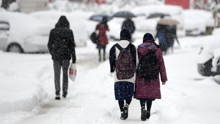 Kar yağışı nedeniyle ertelenmişti: bugün okullar açılıyor mu, 17 Şubat'ta okullar  tatil mi? İşte kar tatili olan iller - Son Dakika Haber