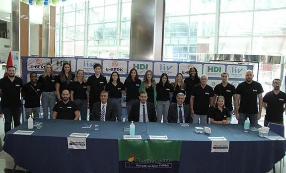 Nesibe Aydın Bayan Basketbol Ekibi öğrencilerle buluştu