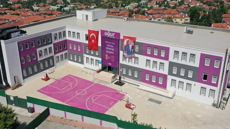 Eğitim dünyasında 54’üncü yılını kutluyor