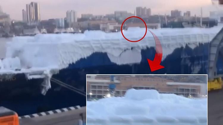 Rusya&#39;ya giden gemideki otomobiller buz tuttu - En Son Haberler