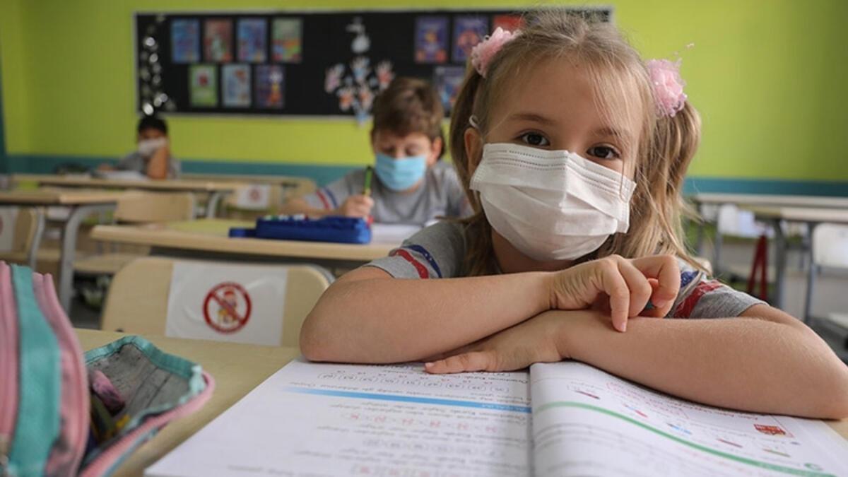 Maske yasağı kalktı mı Maske zorunluluğu için Bilim Kurulu kararı Bakan Koca tarafından açıklandı