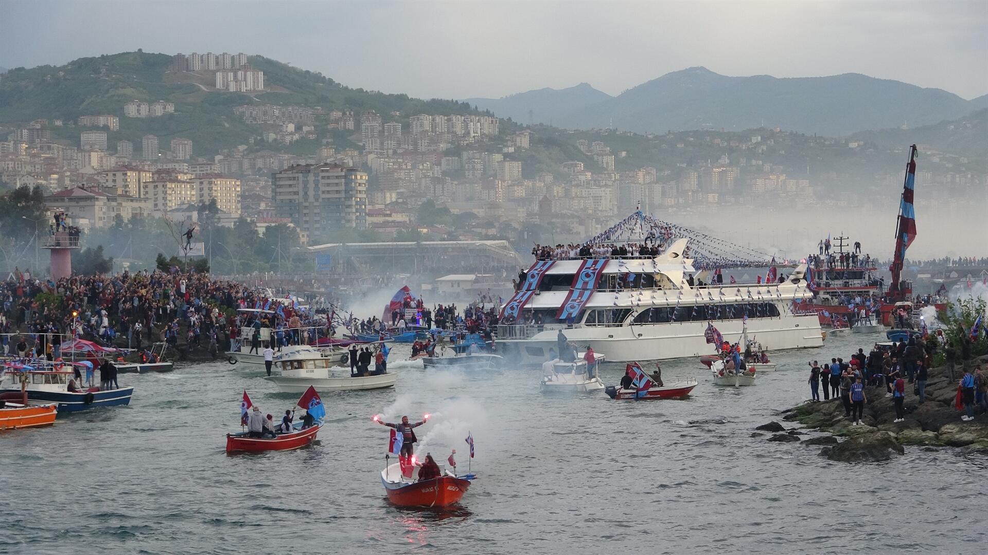 Trabzonsporun şampiyonluk kutlamasından fotoğraflar