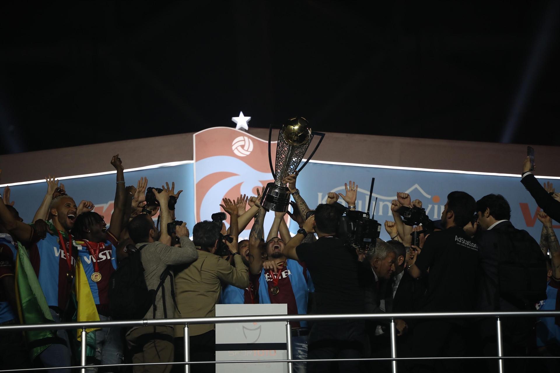 Trabzonsporun şampiyonluk kutlamasından fotoğraflar Trabzonsporun şampiyonluk kutlamasından fotoğraflar
