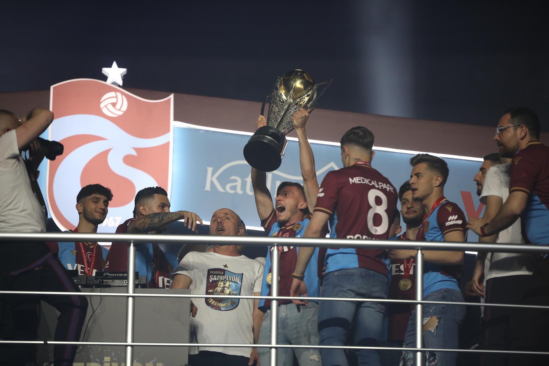 Trabzonsporun şampiyonluk kutlamasından fotoğraflar Trabzonsporun şampiyonluk kutlamasından fotoğraflar