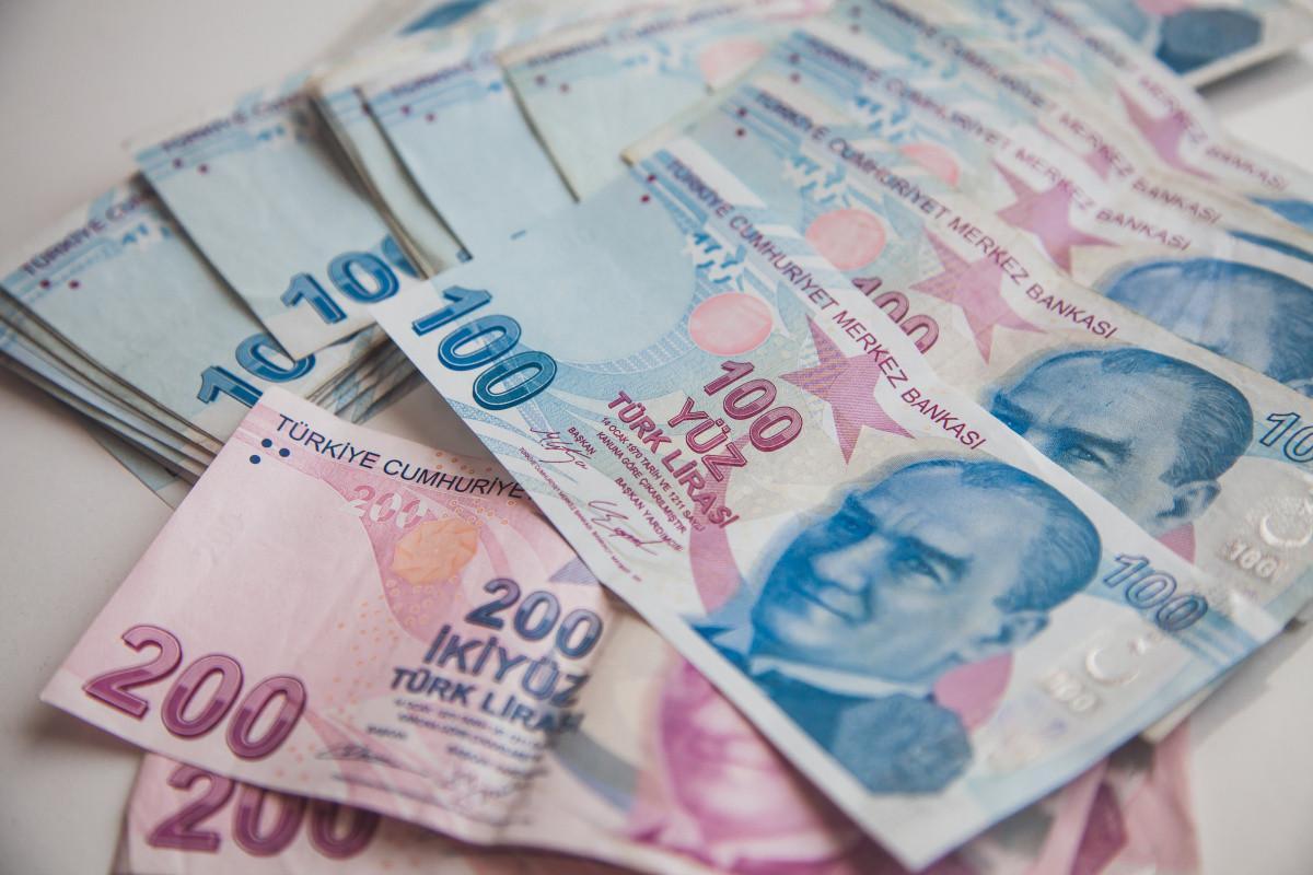 KYK borç faizleri ne zaman silinecek, silinecek mi Torba yasa teklifi TBMMde kabul edildi İşte KYK borçlarını içeren maddenin detayı