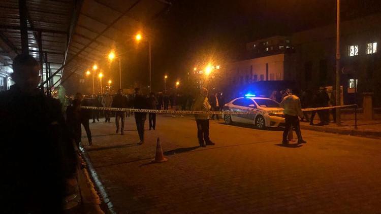 Taziyeden dönen araca çapraz ateş açıldı: 2 ölü, 5 yaralı - Son Dakika Flaş  Haberler