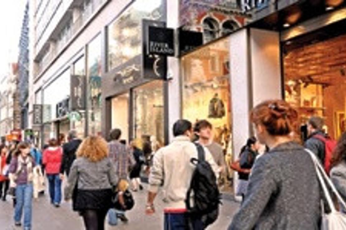 Londra’da indirim erken başladı