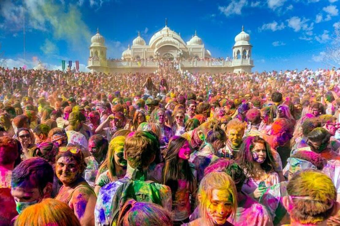 Renklerin festivaline geri sayım : Holi / Hindistan
