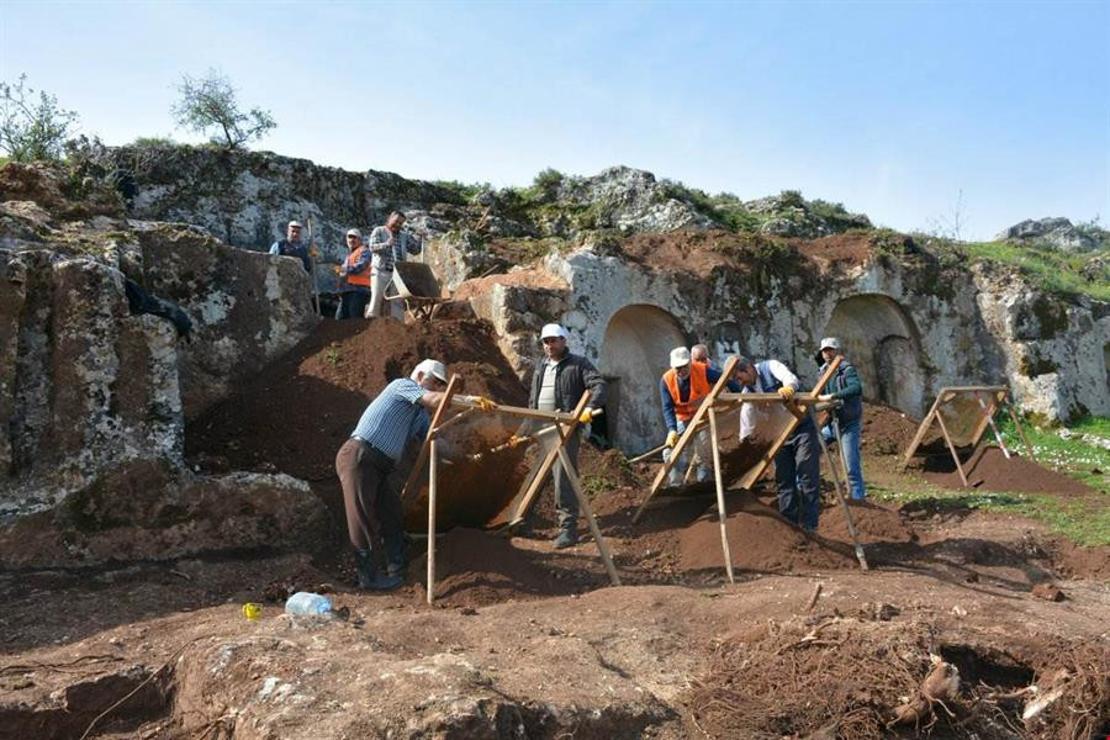 Altınözü’nde Roma Nekropolü turizme kazandırılıyor