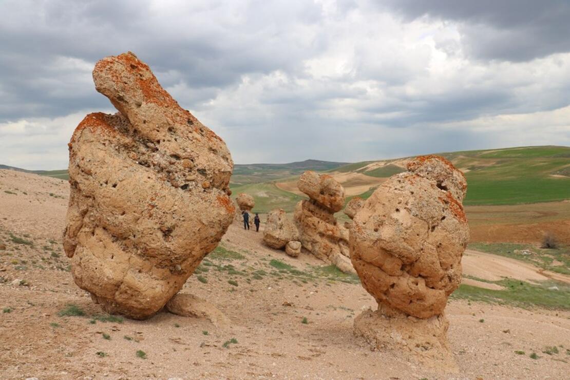 Sivas'taki gizemli kayaların sırrı çözülüyor