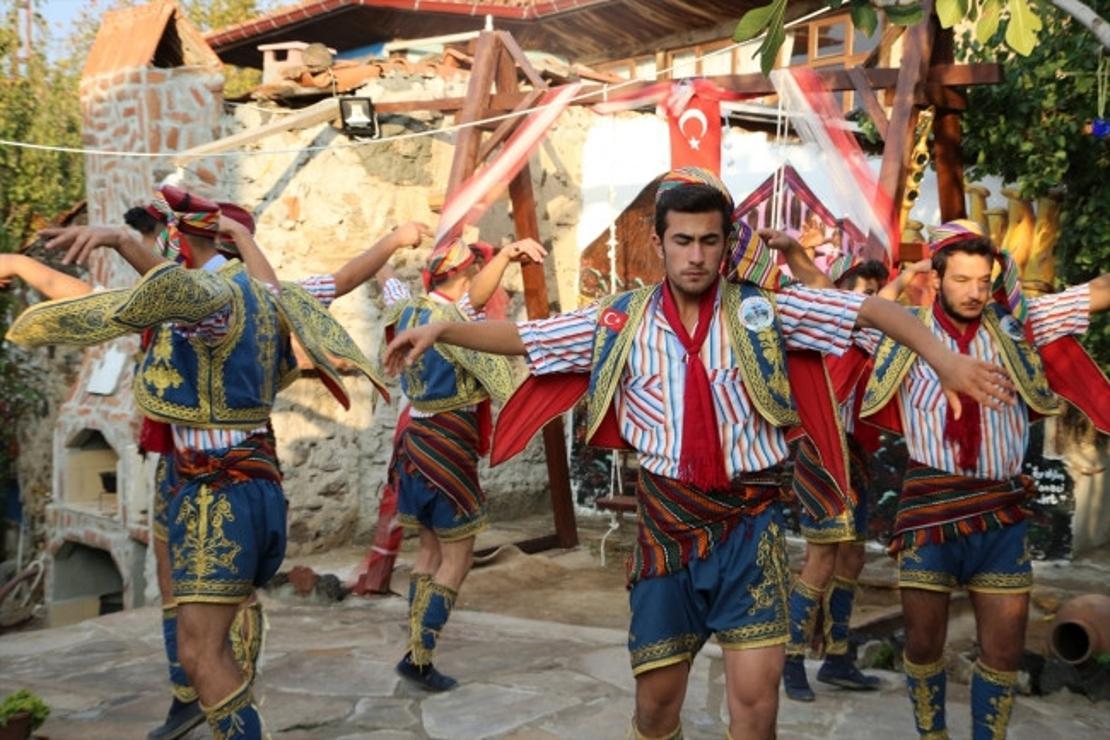 Yaren kültürü tarihi Kula evlerinde yaÅŸatılıyor