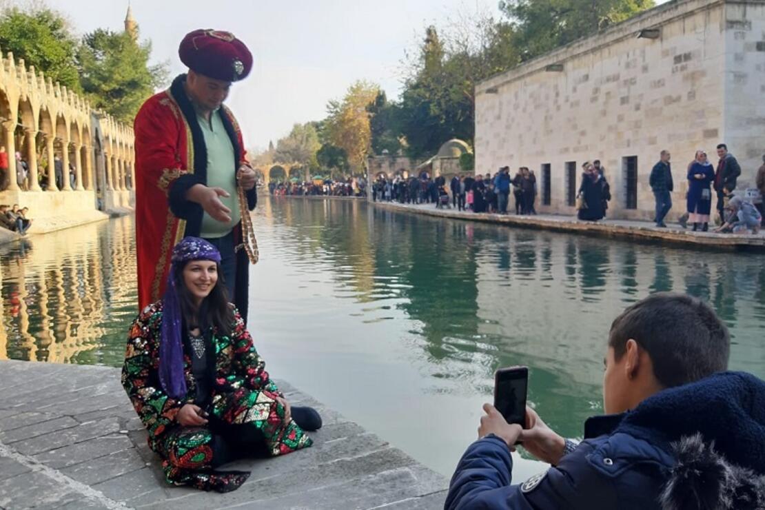 Balikli Gol Nerede Nasil Gidilir Tarihi Ve Hikayesi Eyyubiye Sanliurfa Gezilmesi Gereken Yerler