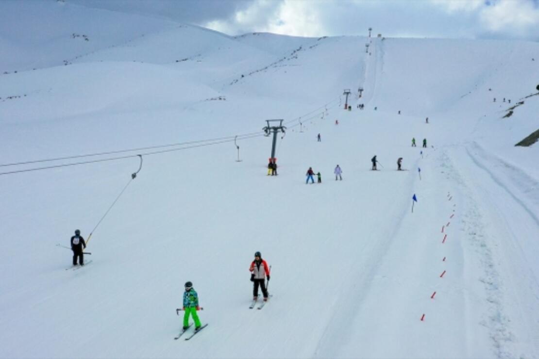 Ege'nin en büyük kayak merkezi sezonu açtı
