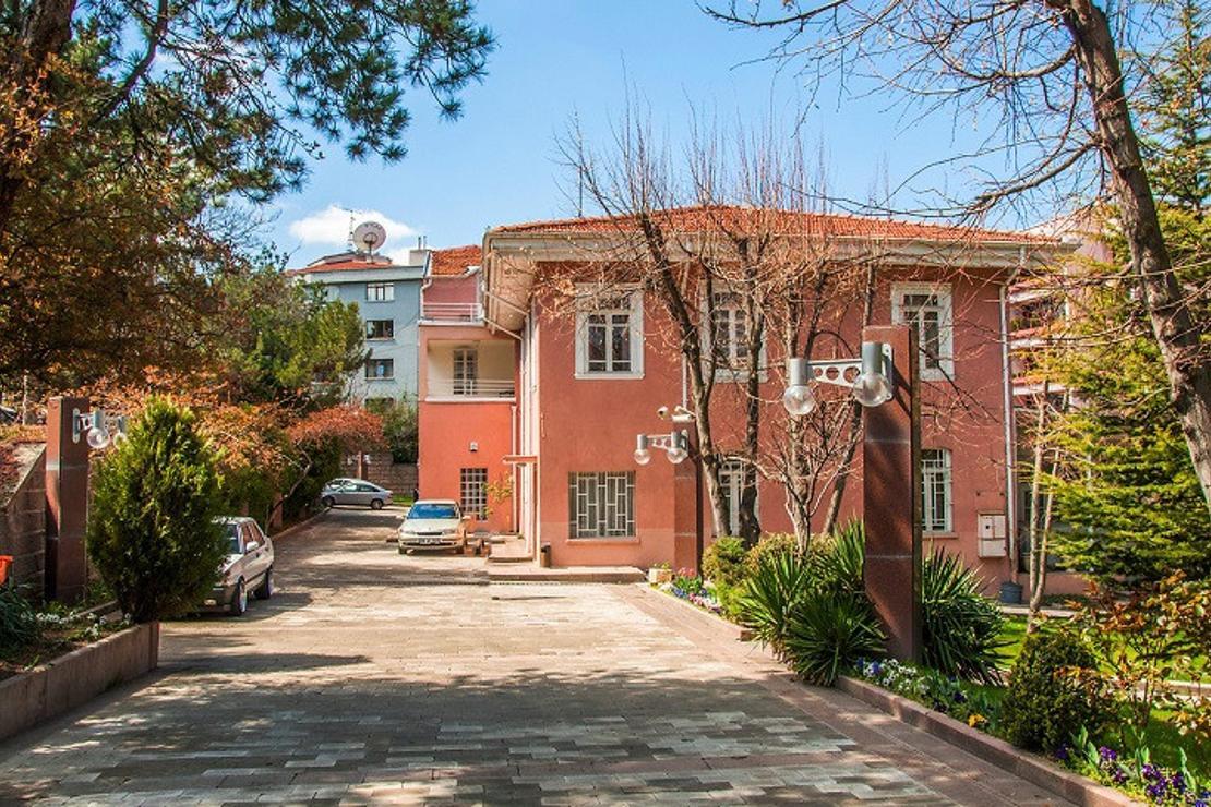 Cumhuriyetin ve ilklerin tanığı Pembe KöÅŸk