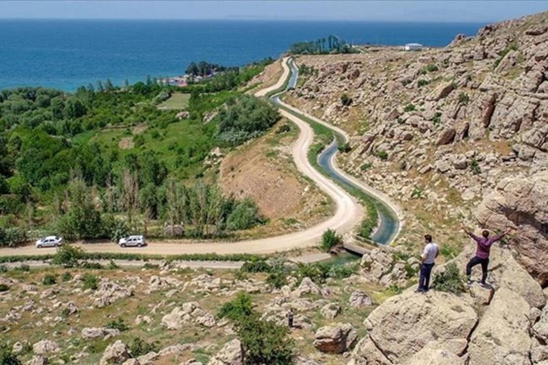 2 bin 800 yıllık Urartu Şamran Kanalı Van'ın cazibe merkezi olacak
