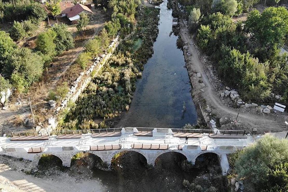 Aizanoi'nin ziyaretçileri nehirde kayıkla 'Antik Çağ'a yolculuk' yapacak