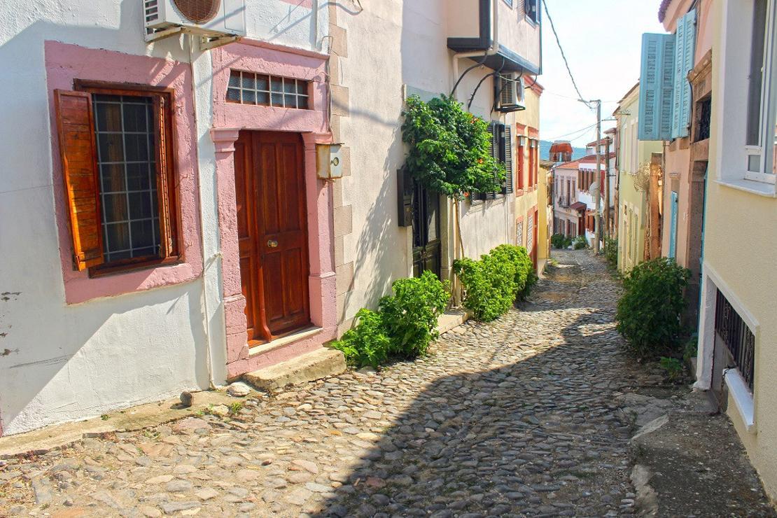 Pandemi nedeniyle Yunan adalarına kapılar kapandı, gözler Ayvalık’a çevrildi