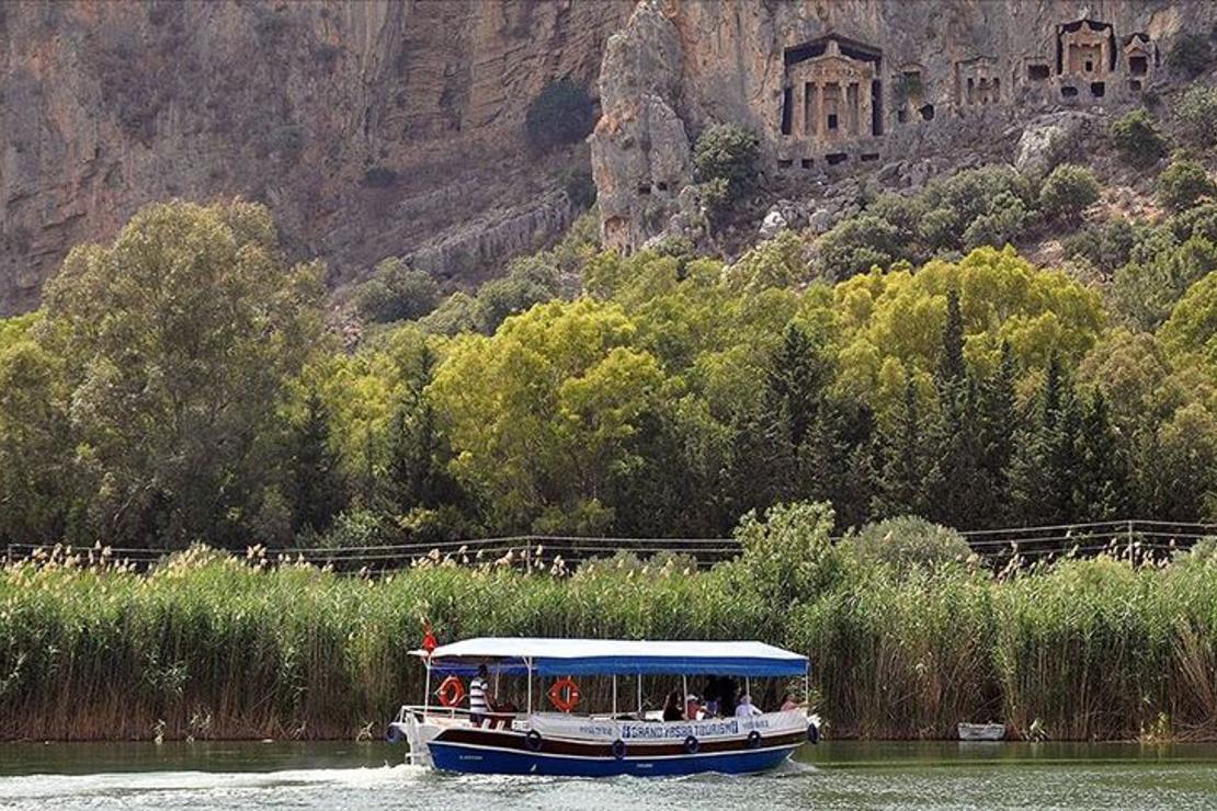 Turist rehberliği hizmetinde Kovid-19 sonrası uyulması gereken kurallar belirlendi