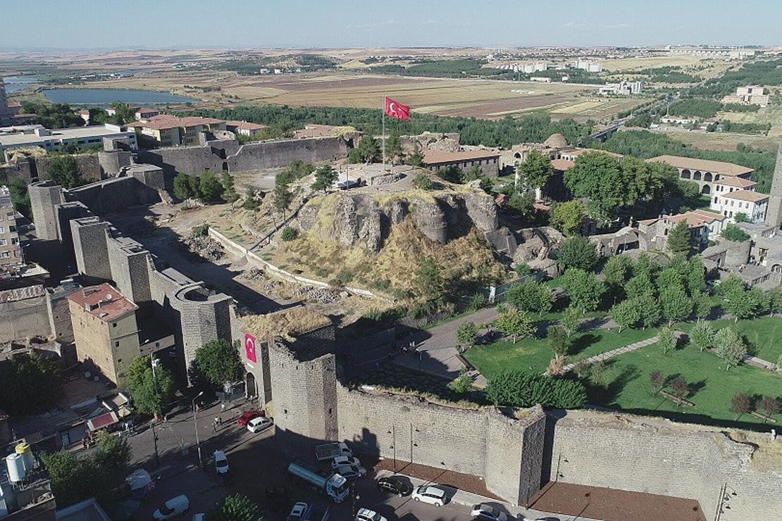8 bin yıllık Amida Höyük'te, M.Ö. 11 bininci yılların izleri aranıyor