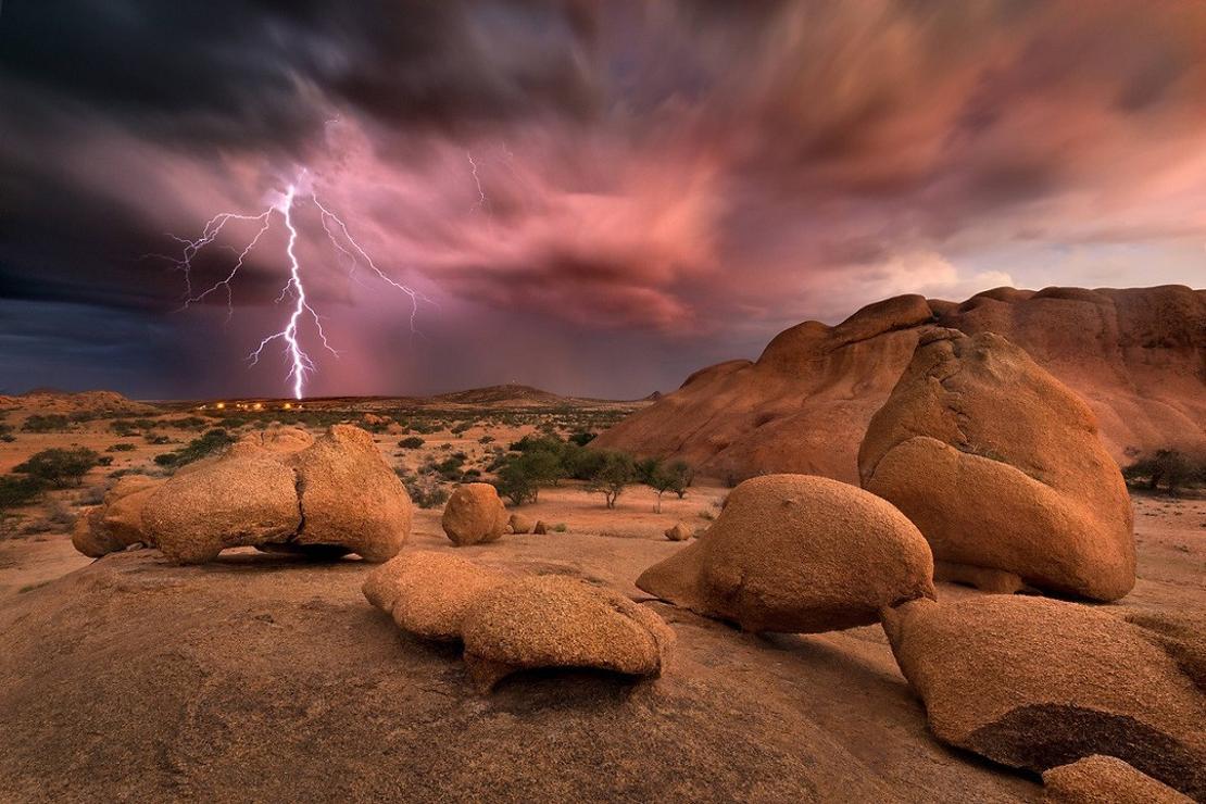 Namib Çölü'ndeki sıra dışı Spitzkoppe Dağları