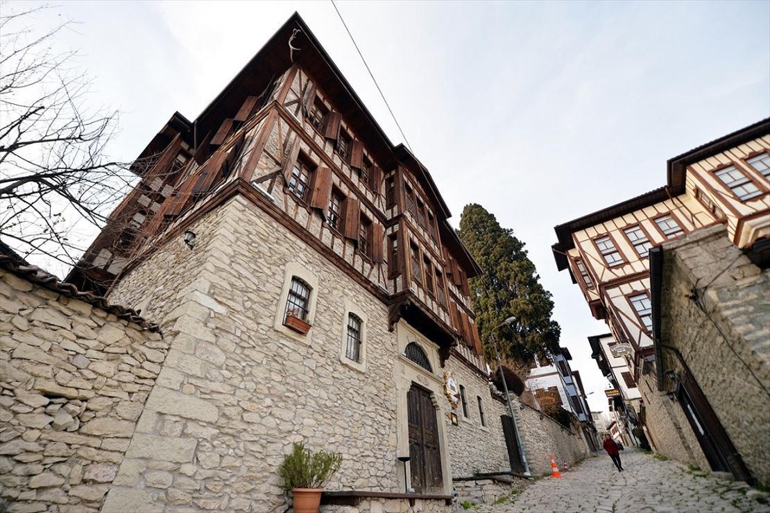Safranbolu'nun tarihi konakları salgın sürecinde sahiplerine nefes oldu