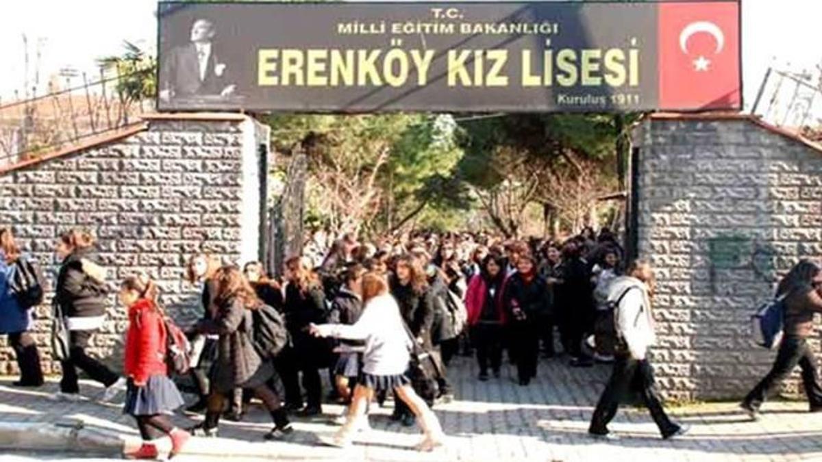 Erenköy Kız Lisesi&#39;ne izin çıktı - Son Dakika Flaş Haberler