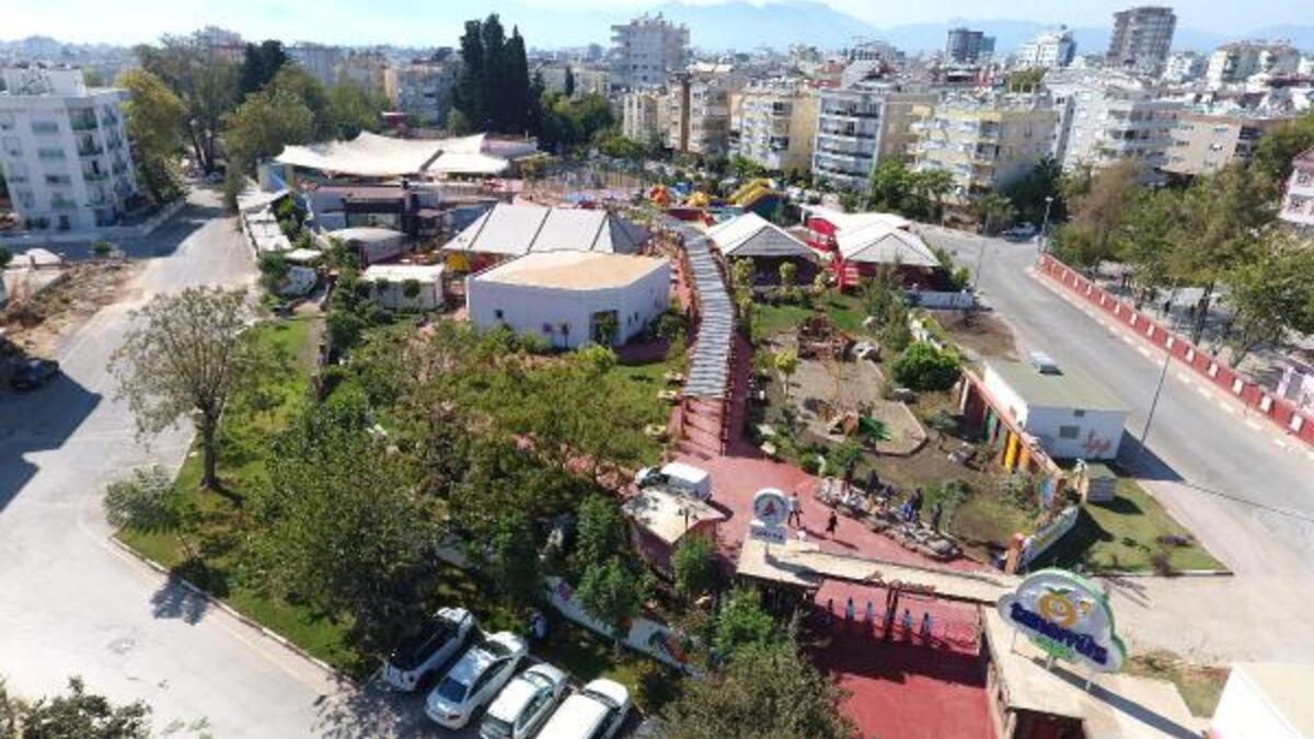 Antalya Haberleri Turkiye Nin En Buyuk Labirent Parkuru Teneffus Park Ta Yerel Haberler