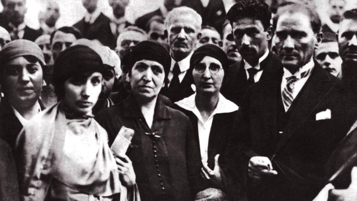 Dunya Kadin Haklari Gunu Ne Zaman Ortaya Cikti Kadinlara Secme Secilme Hakki Ne Zaman Verildi