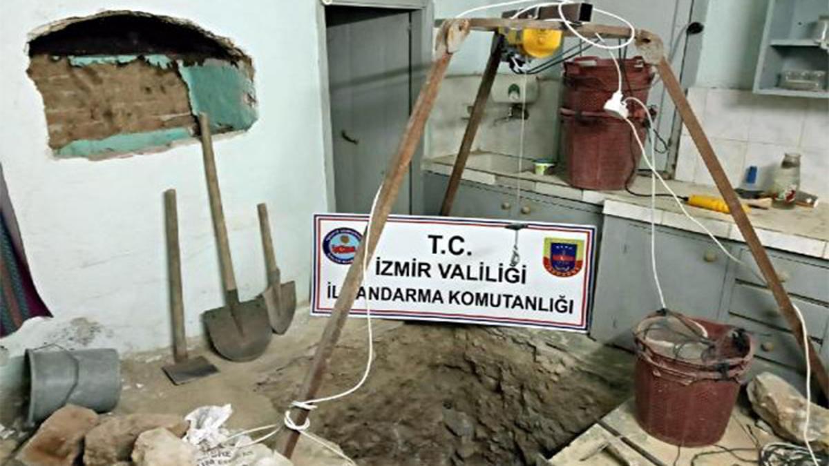 bergama da evde kacak kazi yapan 6 kisiye sucustu son dakika haber