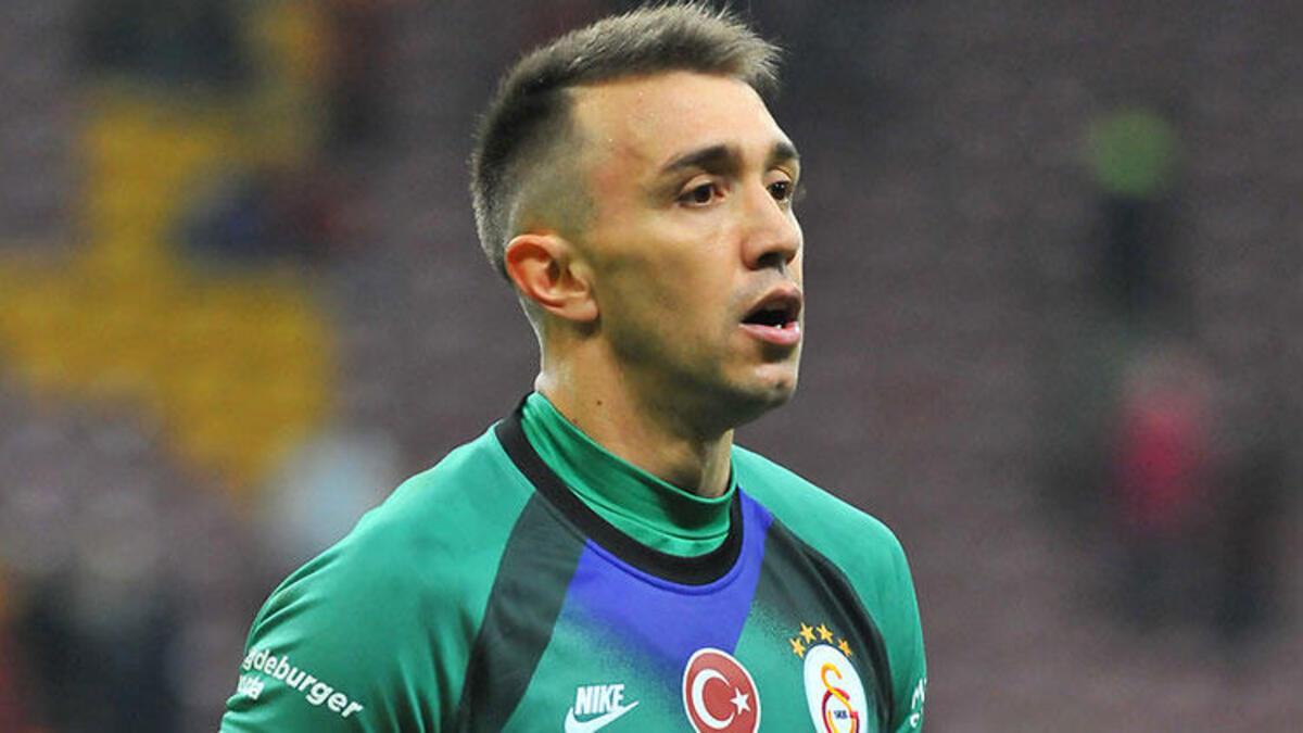 Son Dakika Galatasaray Da Sakatlik Soku Fernando Muslera Ambulansla Hastaneye Kaldirildi Takvim