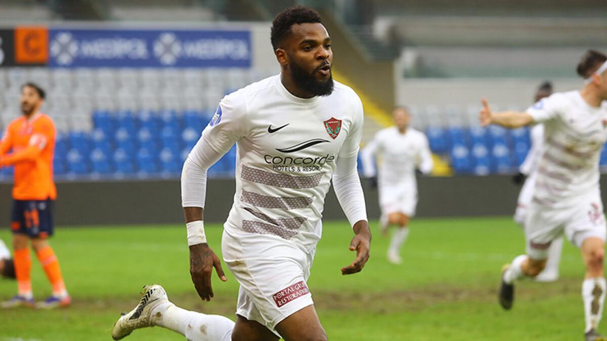 Aaron Boupendza Anlasamadi Hatayspor 8 5 Milyon Euro Dan Oldu Son Dakika Spor Haberleri