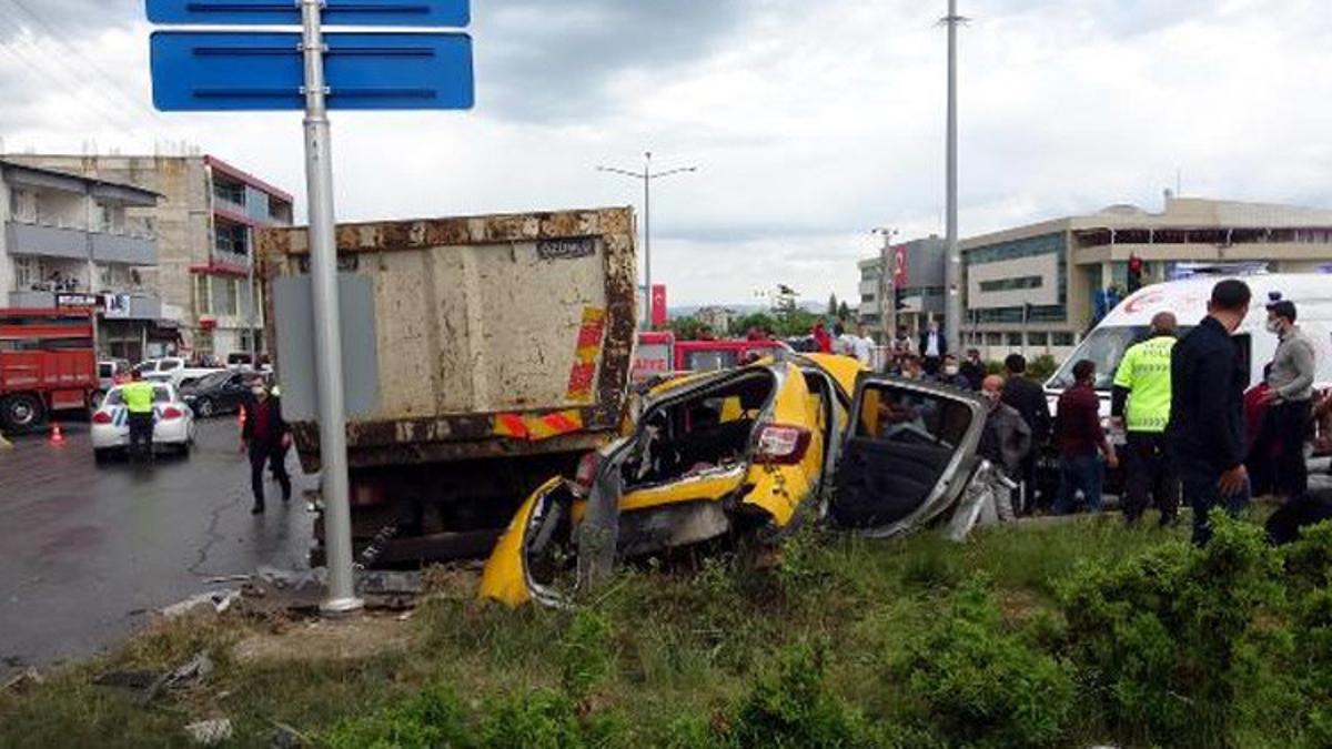 Van Da Zincirleme Kaza 1 I Agir 4 Yarali Son Dakika Haberler