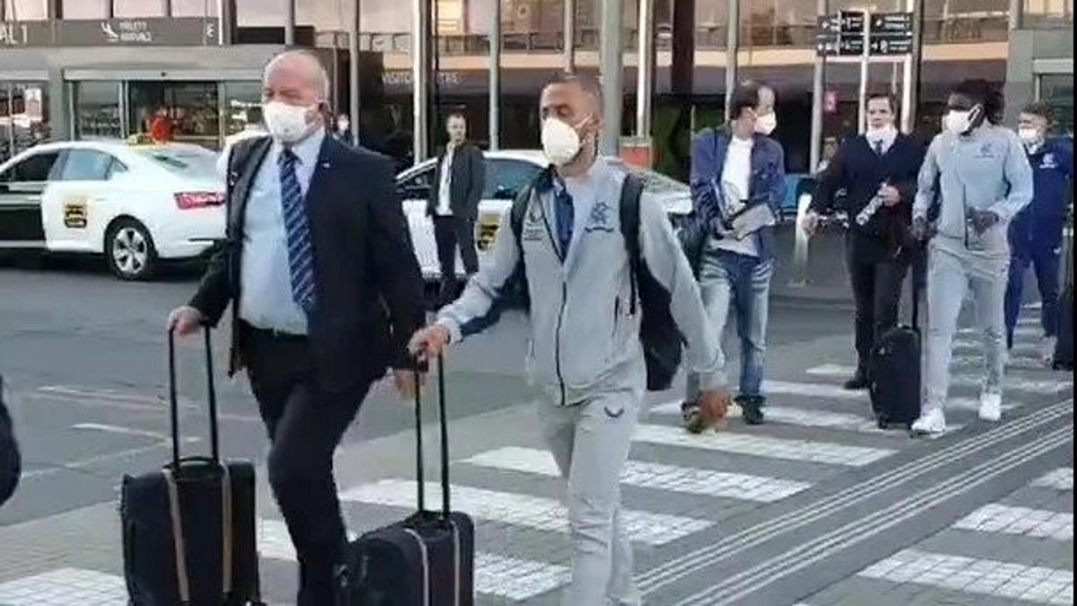 Sparta Prag taraftarından Rangers'lı Roofe'a olay