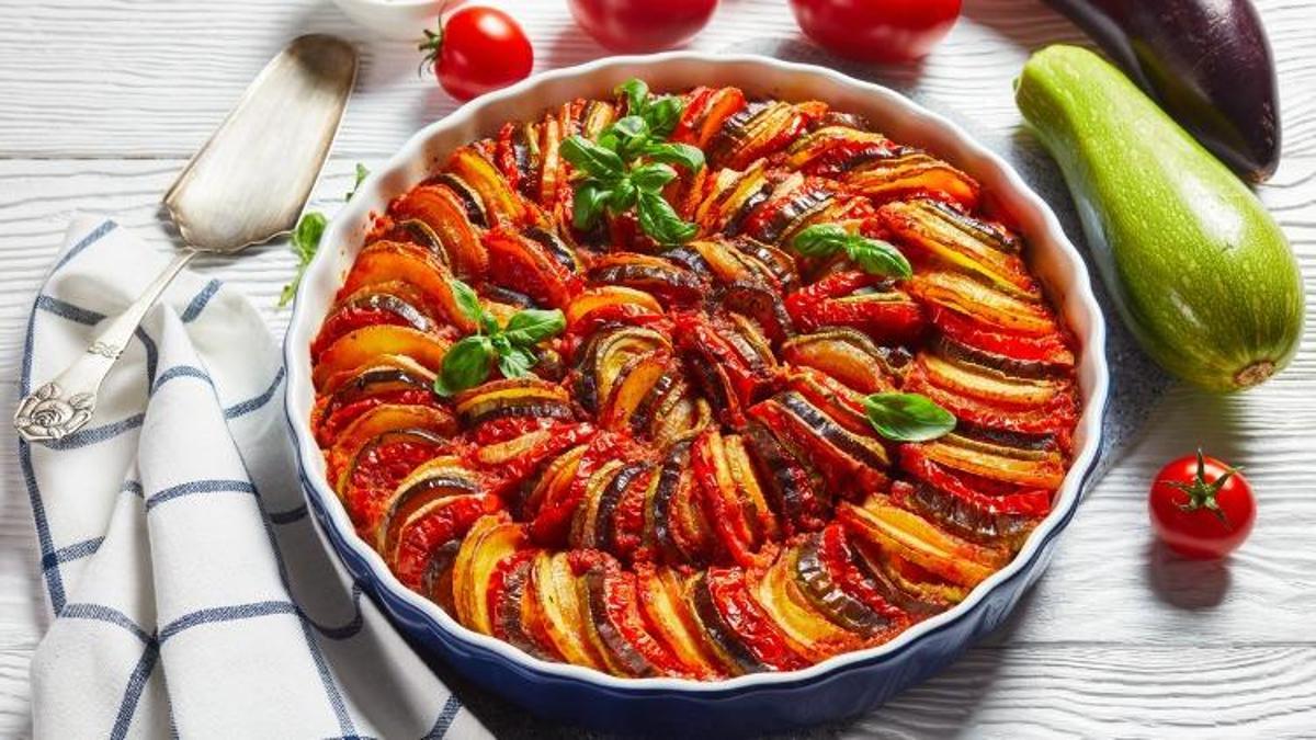 Ratatuy (Ratatouille) Tarifi: Ratatuy (Ratatouille) Nasıl Yapılır?