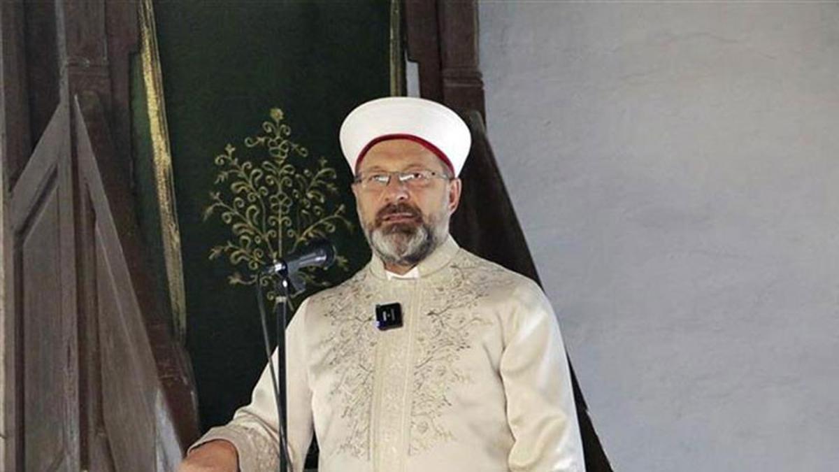 Diyanet İşleri Başkanı Erbaş Kosova’da hutbe okudu