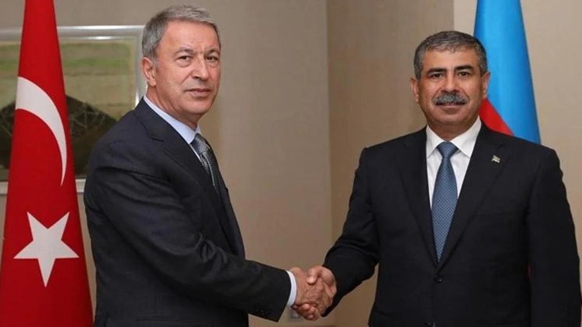 Bakan Akar, Azerbaycanlı mevkidaşı ile görüştü