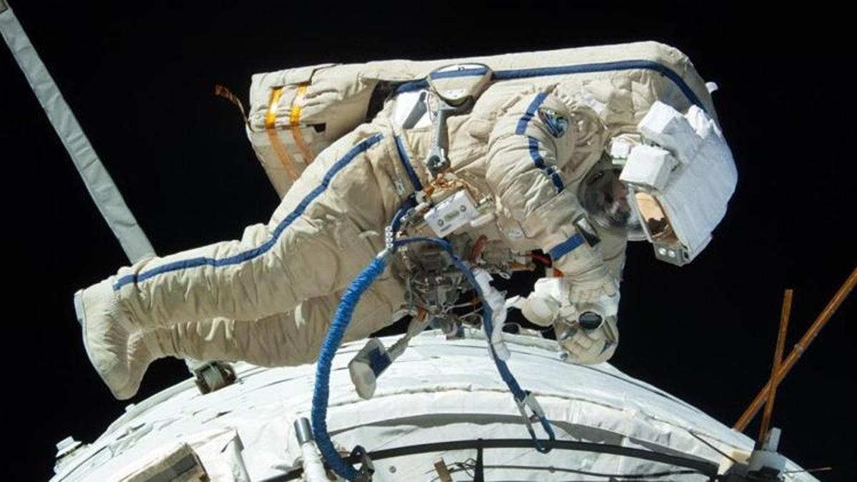 Russian cosmonauts take a spacewalk