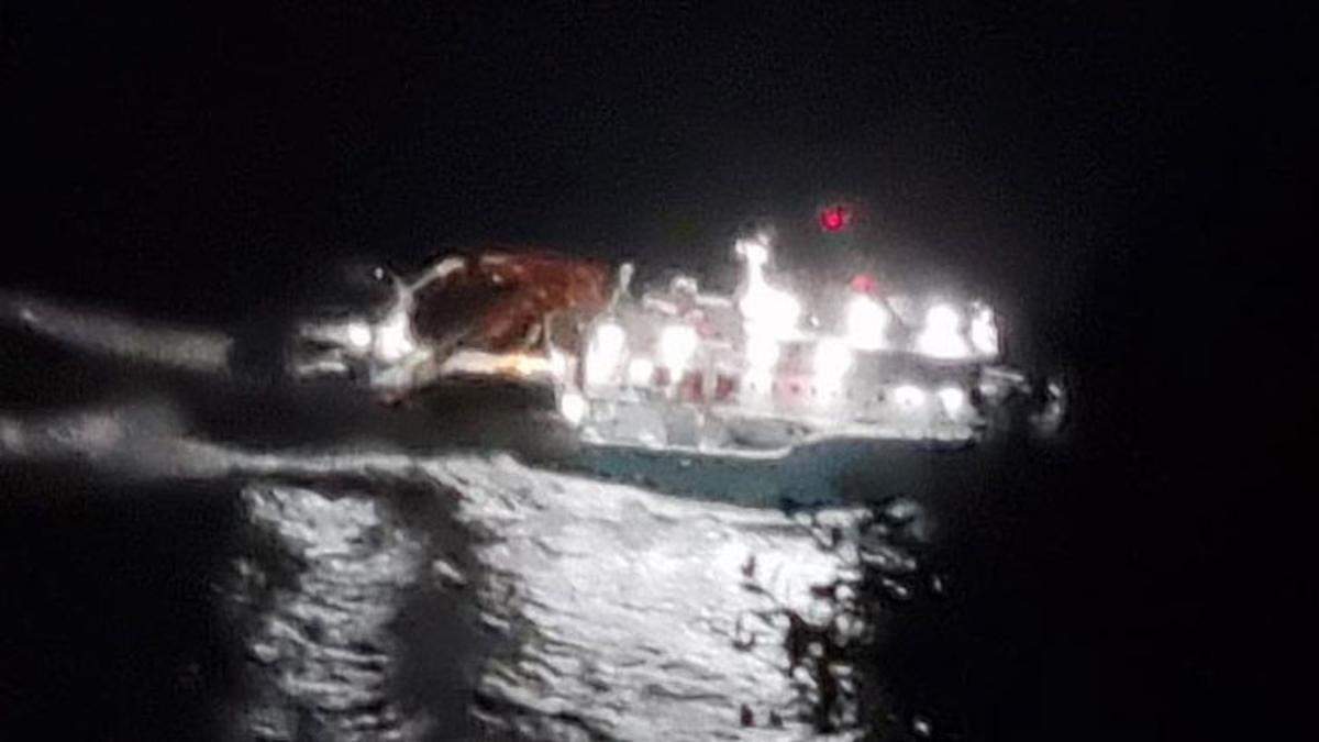 Sinop’ta kuru yük gemisinde yangın! Yaralılar var