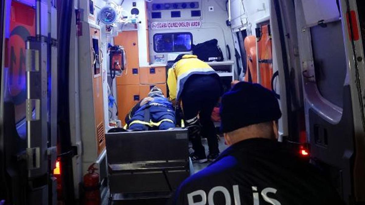 Polisin ‘dur’ ihtarına uymayan ehliyetsiz sürücü kaza yapmış oldu: 1 ölü, 4 yaralı