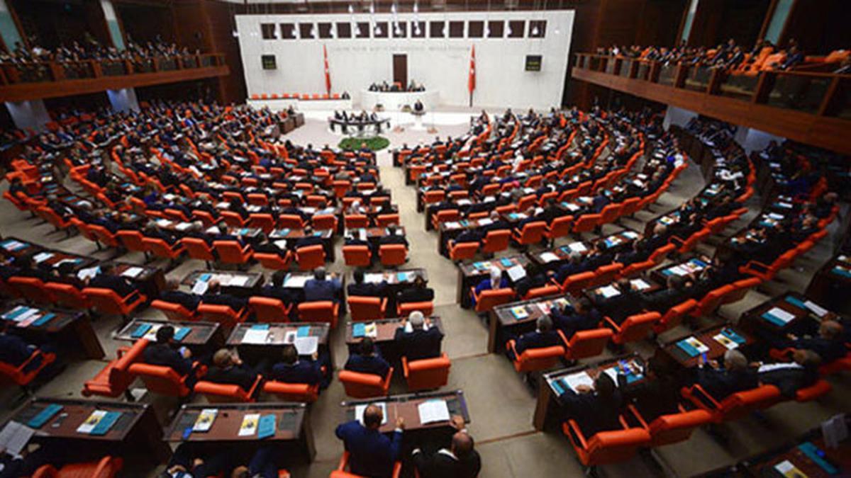 Ticaretle ilgili 20 maddelik yasa teklifi komisyonda kabul edildi