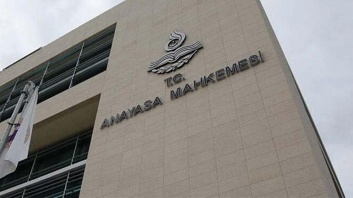 Anayasa Mahkemesi Başkanlığı’na Zühtü Arslan’ın seçilmesi kararı Resmi Gazete’de Anayasa Mahkemesi Başkanlığı’na Zühtü Arslan’ın seçilmesi kararı Resmi Gazete’de